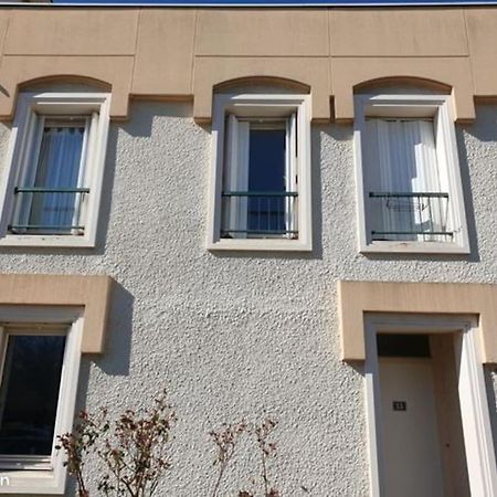 Maison De Ville 102M2 3 Chambres 몽티그니레브레통노 외부 사진