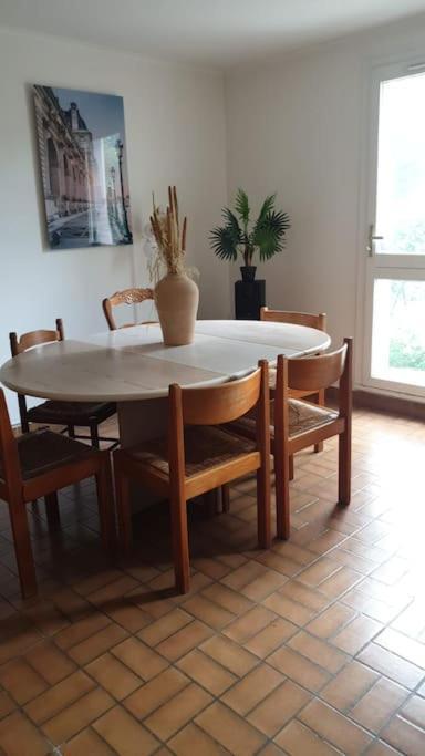 Maison De Ville 102M2 3 Chambres 몽티그니레브레통노 외부 사진