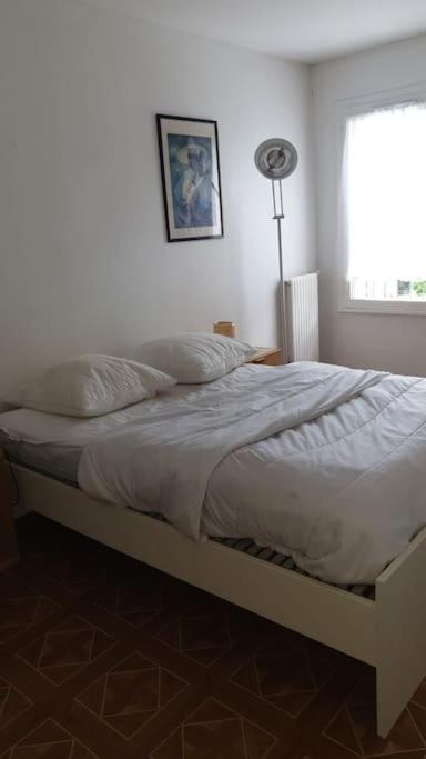 Maison De Ville 102M2 3 Chambres 몽티그니레브레통노 외부 사진